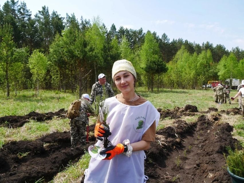 При поддержке СГК в Кузбассе прошла акция «Сад памяти»