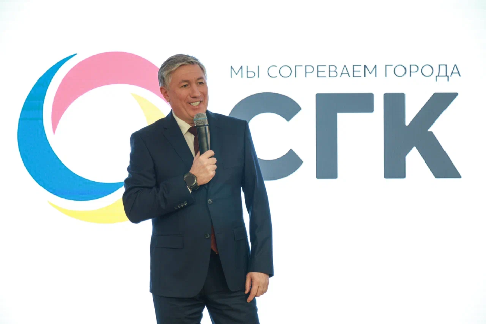 Тепла, добра и энергии! На алтайских предприятиях СГК отпраздновали День энергетика 