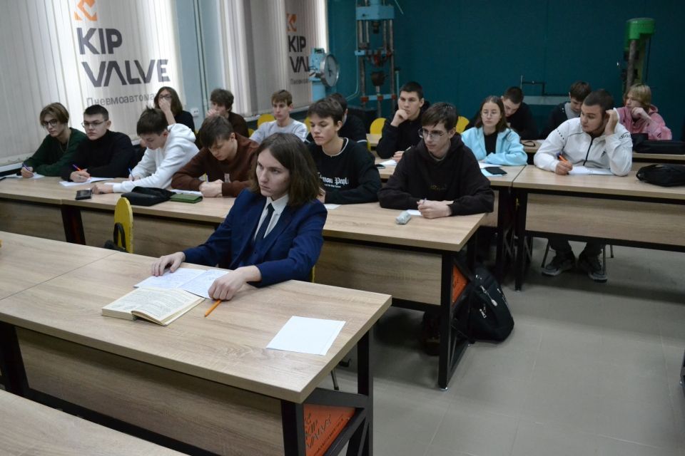 Будущие техники-теплотехники колледжа АлтГТУ довольны выбором специальности